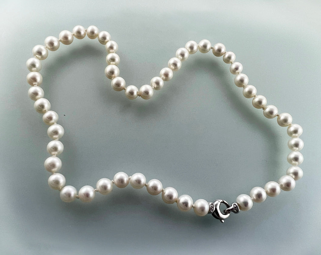 7mm freshwater pearl strand with 14k white gold and diamond clasp